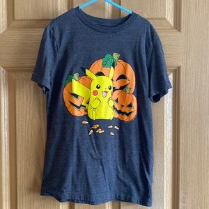 Old Navy Pikachu Halloween shirt size M (8)